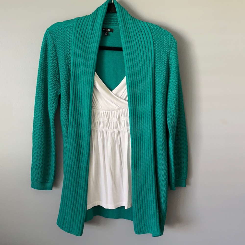 APT9 green white blazer size S